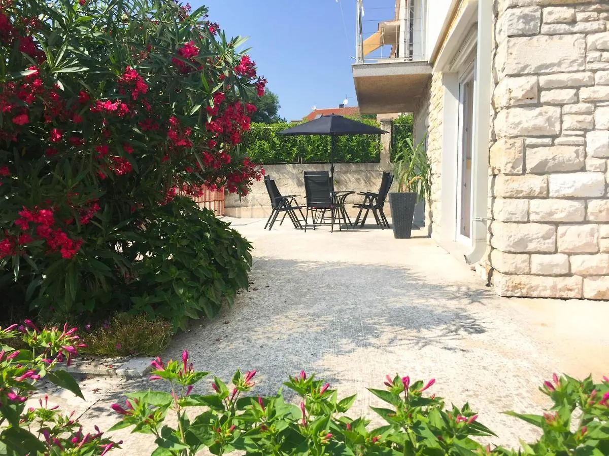 Elysium Apartment Pula Croatia